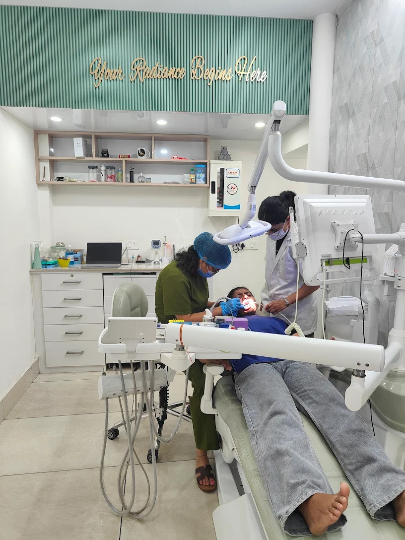Four-Handed Clinical Precision